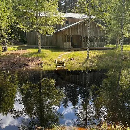 Casa de Férias Serene Forestnest
