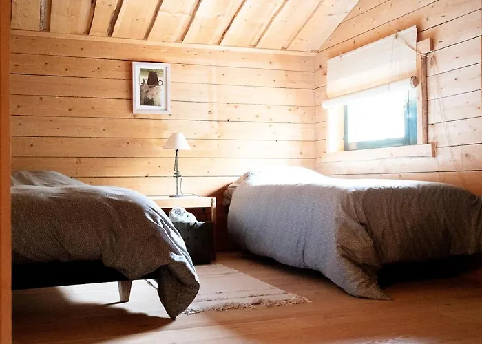 Serene Forestnest Casa de Férias